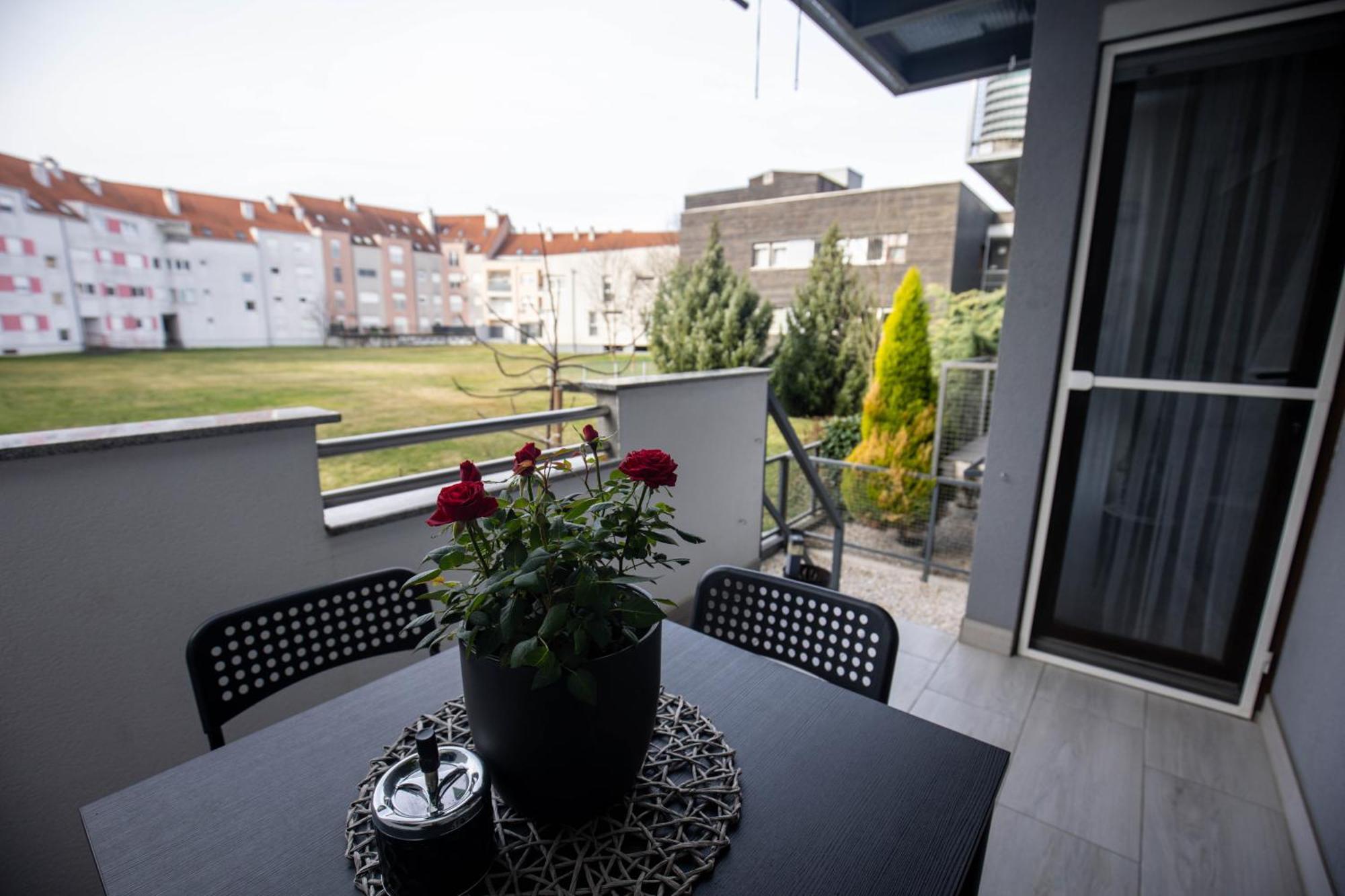 Apartamento Apartman Day Čakovec Exterior foto